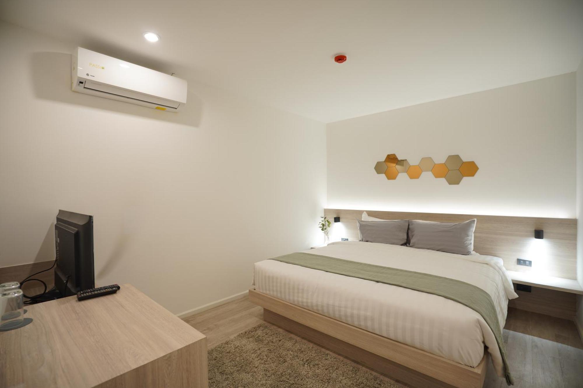 E11 Hotel - Bts Punnawithi Bangkok Luaran gambar